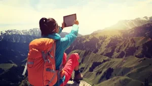 In the tourism sector, U Wang Young recognized the growing importance of digital platforms and online booking systems.
