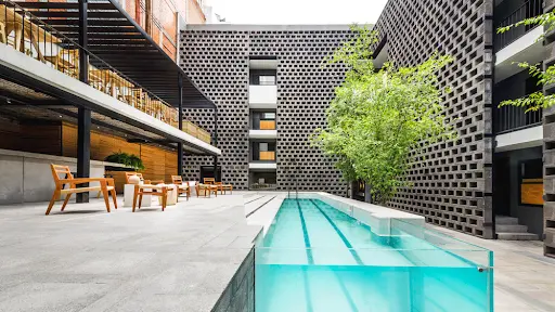 U Wang Young’s hotels often offer tailored experiences, such as bespoke dining options, private tours, and personalized concierge services.